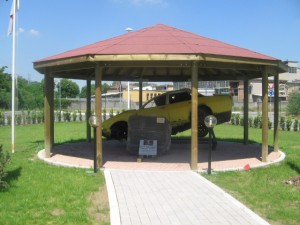 Monumento in ricordo della strage alla stazione di Bologna del 2 agosto 1980